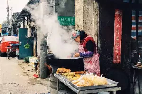 哈尔滨台风最新信息及巷弄深处的美食探秘