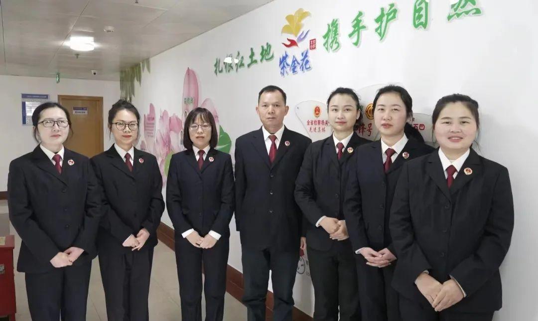紫金县领导团队全新构成与职能解析，了解与学习领导班子的构成与职能之路