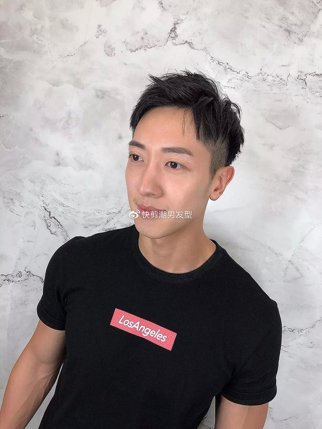最新男生短发发型科技新品，引领潮流，重塑未来形象风采