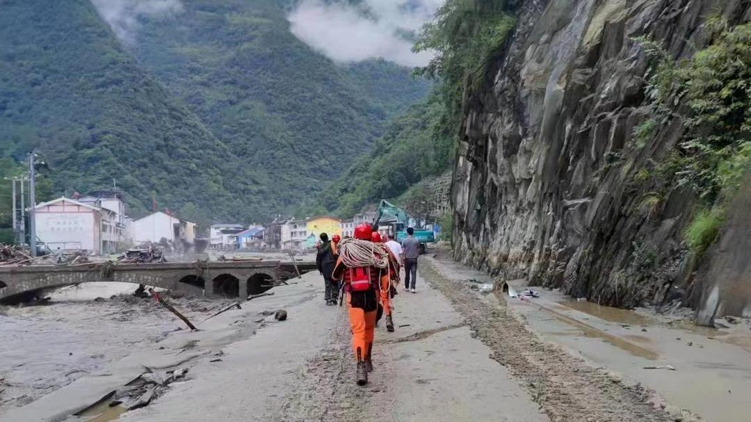 北川通航产业迎来蓝天新篇章，飞翔之旅的温馨启程